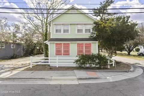 513 K Ave, Kure Beach, NC 28449
