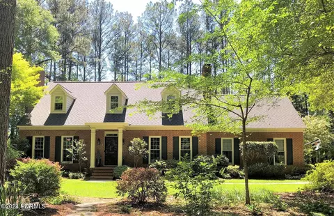 1406 Doris Cir, Greenville, NC 27858