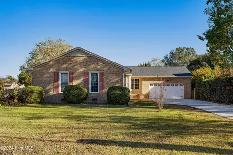 3405 Kirby Smith Dr, Wilmington, NC 28409