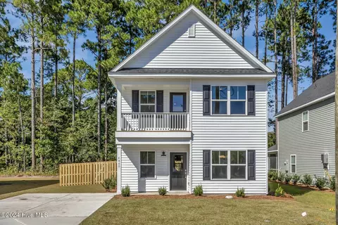 1318 Carlyle Ln, Wilmington, NC 28405