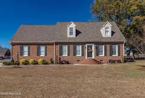 3256 Caroline Nicole Dr, Kinston, NC 28504