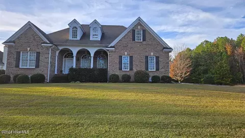 3500 Spicebush Cir, Wilson, NC 27896