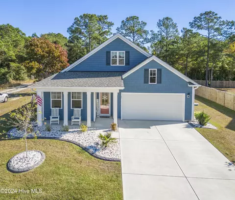 99 Evergreen Forest Dr, Sneads Ferry, NC 28460