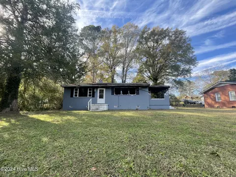 1820 Blandwood Ave, Rocky Mount, NC 27801