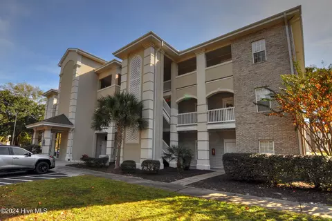908 Resort Cir #704, Sunset Beach, NC 28468