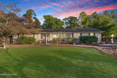 4842 College Acres Dr, Wilmington, NC 28403