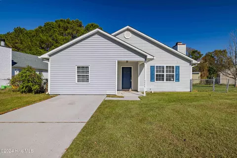 1111 Shroyer Cir, Jacksonville, NC 28540