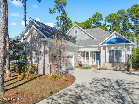 3551 Lacebark Ct SE, Southport, NC 28461