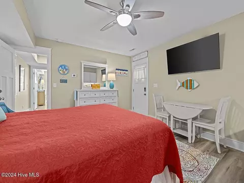 Bedroom - 516 W Wilkinson St, Kill Devil Hills, NC 27948 photo 12 of 13