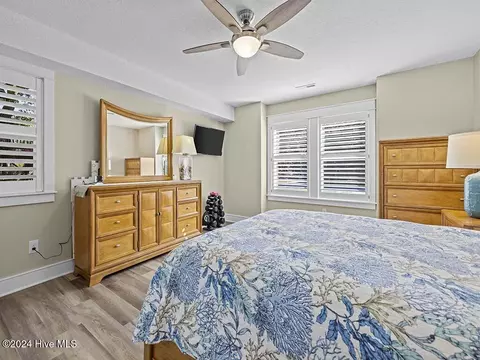 Bedroom - 516 W Wilkinson St, Kill Devil Hills, NC 27948 photo 9 of 13