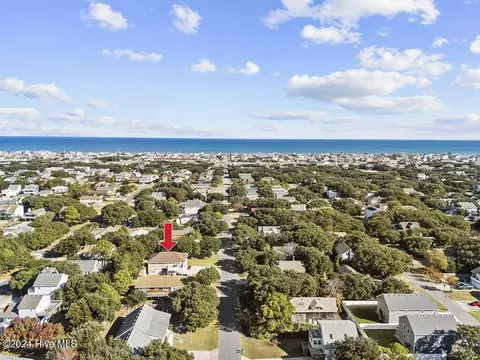 View/Area - 516 W Wilkinson St, Kill Devil Hills, NC 27948 photo 6 of 8