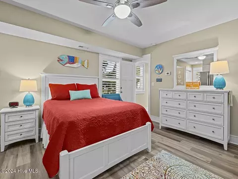 Bedroom - 516 W Wilkinson St, Kill Devil Hills, NC 27948 photo 11 of 13