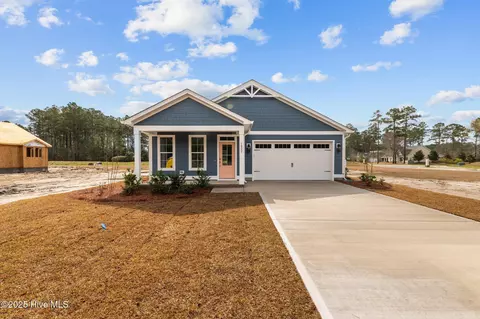 1002 Brighton Dr, New Bern, NC 28562
