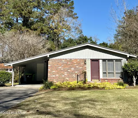 115 E Wyche St, Whiteville, NC 28472