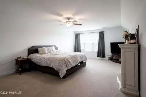 Bedroom - 699 Highlands Dr, Hampstead, NC 28443 photo 11 of 14