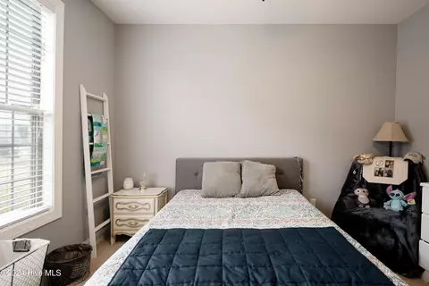 Bedroom - 699 Highlands Dr, Hampstead, NC 28443 photo 3 of 14