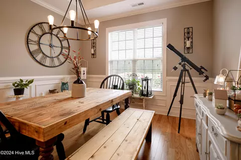 Dining - 699 Highlands Dr, Hampstead, NC 28443 photo 3 of 3