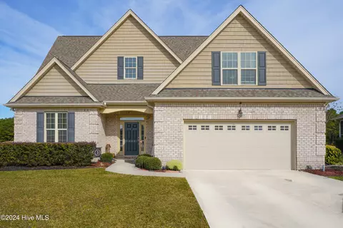 699 Highlands Dr, Hampstead, NC 28443