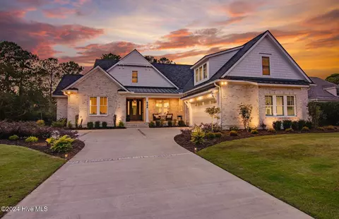 944 Arboretum Dr, Wilmington, NC 28405