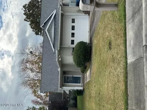113 Highland Ct, Jacksonville, NC 28540