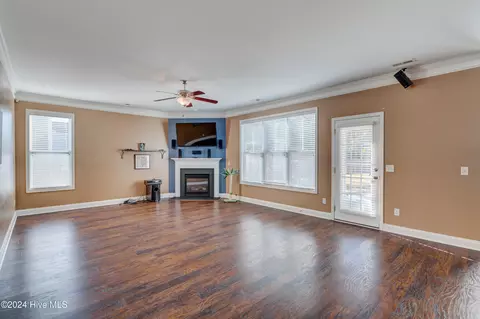 105 Cornel Ln, Hampstead, NC 28443 photo 13