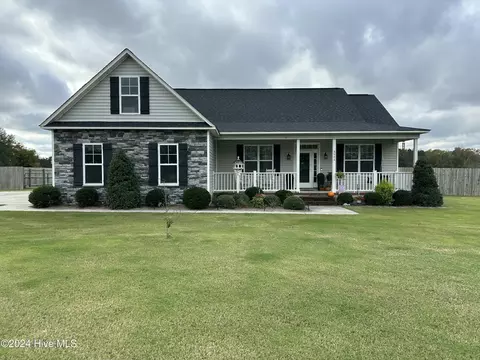 3984 Norris Store Rd, Ayden, NC 28513