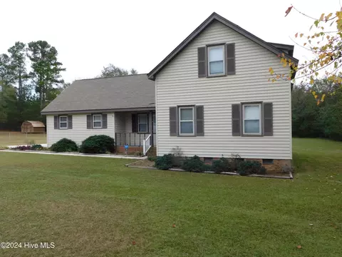 1512 Patsy Ln, Laurinburg, NC 28352