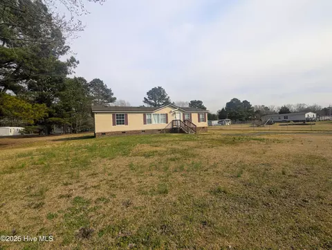 82 Lone Oak Ln, Rocky Mount, NC 27801