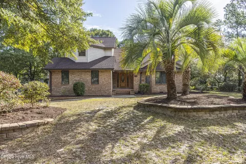 289 Heather Dr, Sunset Beach, NC 28468