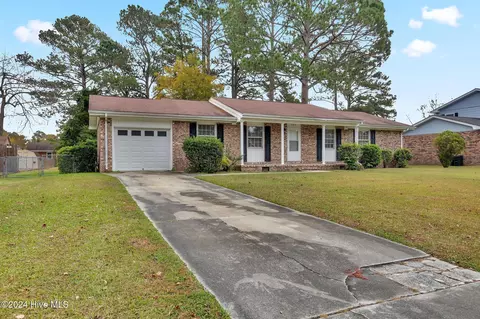 504 Winchester Rd, Jacksonville, NC 28546