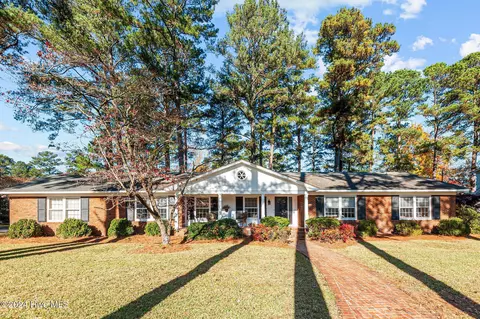 204 Crown Point Rd, Greenville, NC 27858