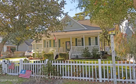 103 Highland Park Ave, Southport, NC 28461