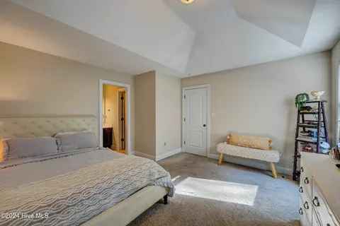 Bedroom - 270 Hydrangea Ln, Hampstead, NC 28443 photo 7 of 10