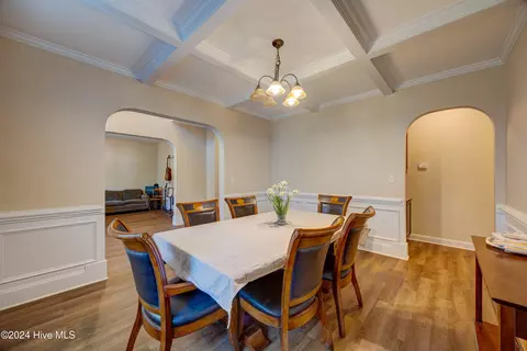 Dining - 270 Hydrangea Ln, Hampstead, NC 28443 photo 2 of 4
