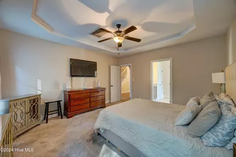Bedroom - 270 Hydrangea Ln, Hampstead, NC 28443 photo 3 of 10
