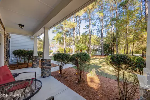 Exterior - 270 Hydrangea Ln, Hampstead, NC 28443 photo 7 of 17