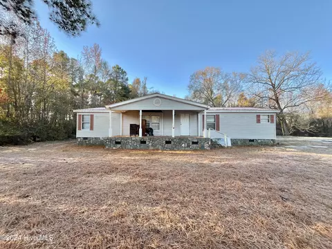 21020 Salley Mcnair Rd, Laurinburg, NC 28352