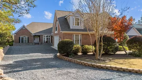 123 Wertz Dr, West End, NC 27376