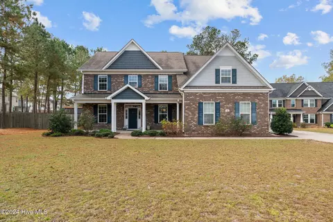 3110 Slade Dr, Eastover, NC 28312