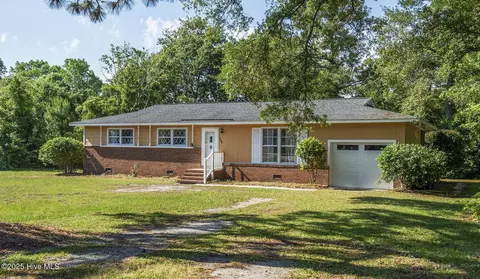609 N Fodale Ave, Southport, NC 28461