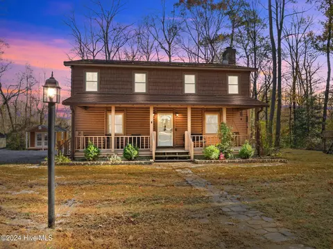 109 Windermere Ct, Greenville, NC 27858