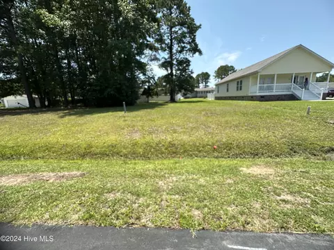 1034 Palm Ct SW, Carolina Shores, NC 28467