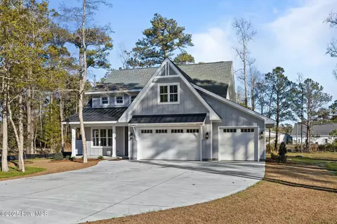 112 Indian Trl, Beaufort, NC 28516