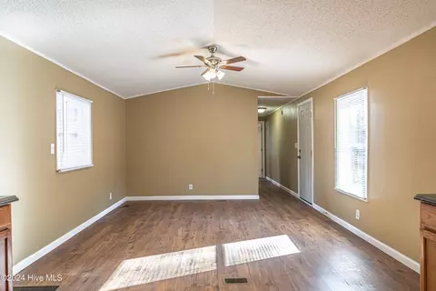 114 York Ave, Hoffman, NC 28347 photo 13