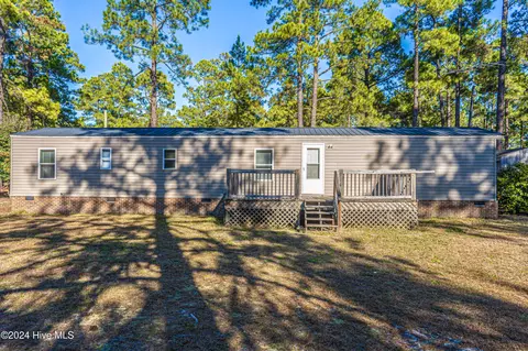 114 York Ave, Hoffman, NC 28347 photo 3