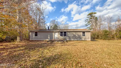 187 Holly St, Hertford, NC 27944