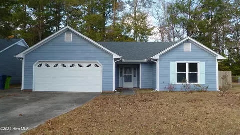 118 S Forest Dr, Havelock, NC 28532