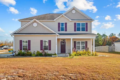712 Kiwi Stone Cir, Jacksonville, NC 28546