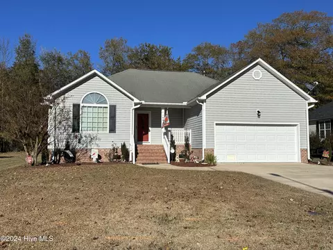 106 Ore Ct, Washington, NC 27889