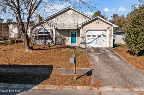 3041 Foxhorn Rd, Jacksonville, NC 28546